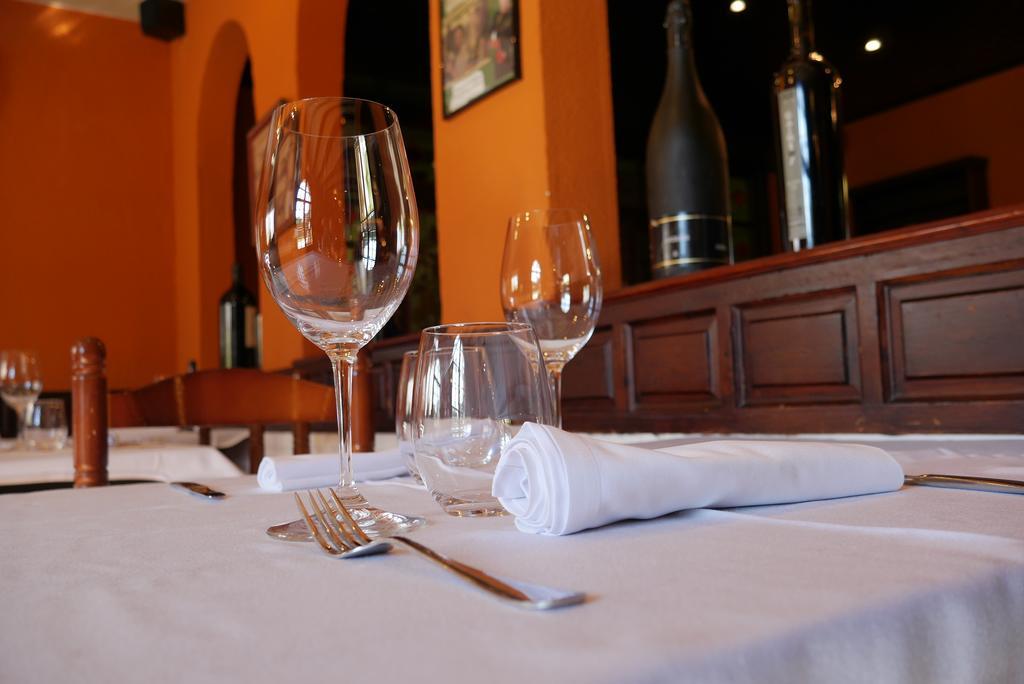 Hotel Restaurant El Bosc Banyeres del Penedes Exteriér fotografie